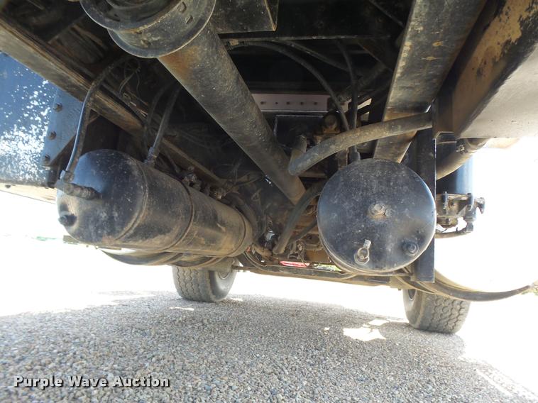 image for item DB2560 1998 Kenworth T800 silage truck