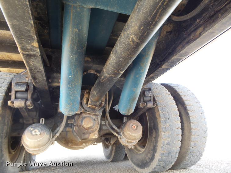 image for item DB2560 1998 Kenworth T800 silage truck