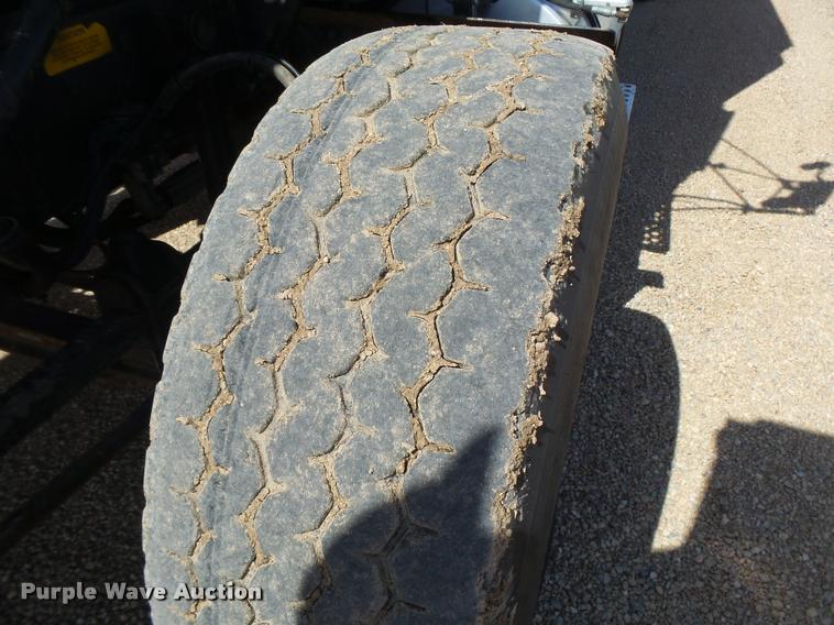 image for item DB2560 1998 Kenworth T800 silage truck