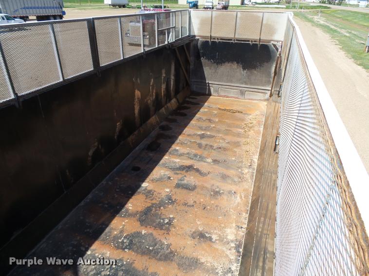 image for item DB2560 1998 Kenworth T800 silage truck