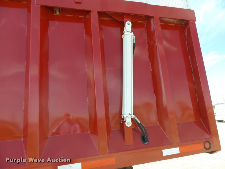 image for item DB2560 1998 Kenworth T800 silage truck