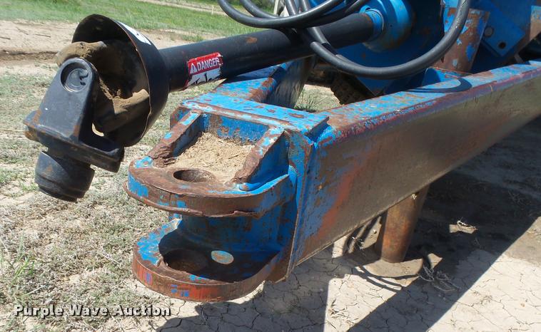 image for item DB2562 Kinze 600 grain cart