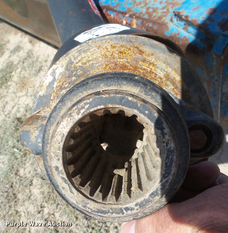 image for item DB2562 Kinze 600 grain cart