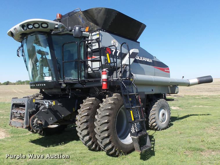 image for item DB2563 2011 Gleaner S77 Tritura Super Seven RWA combine