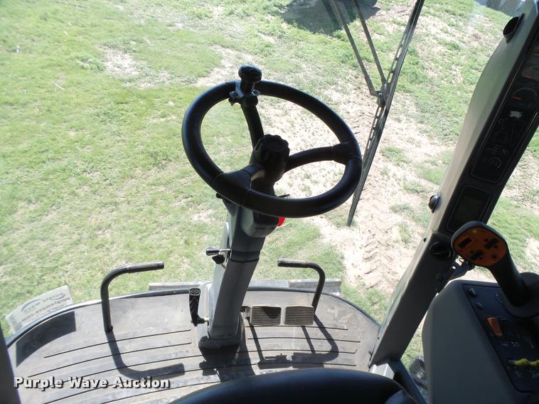 image for item DB2563 2011 Gleaner S77 Tritura Super Seven RWA combine