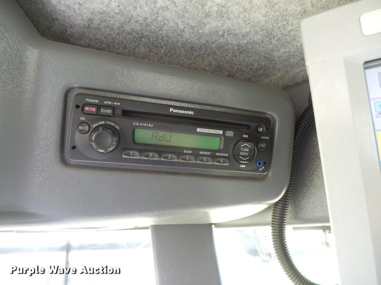 image for item DB2563 2011 Gleaner S77 Tritura Super Seven RWA combine