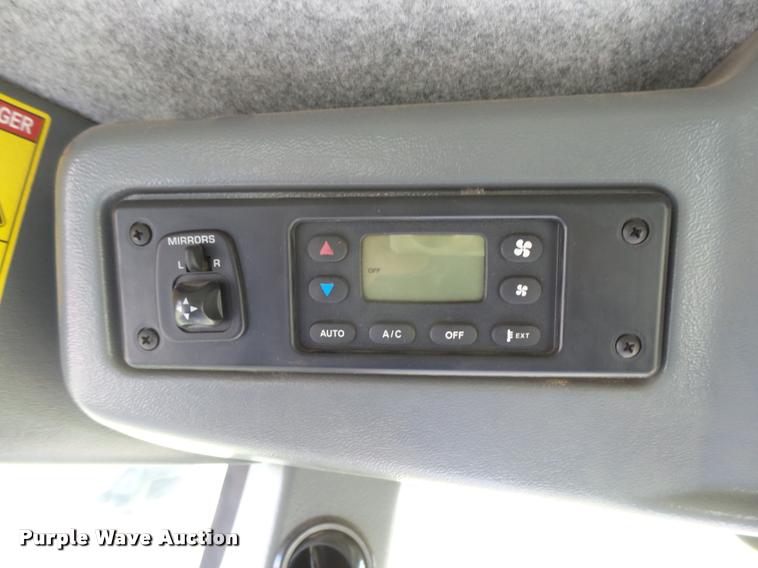 image for item DB2563 2011 Gleaner S77 Tritura Super Seven RWA combine