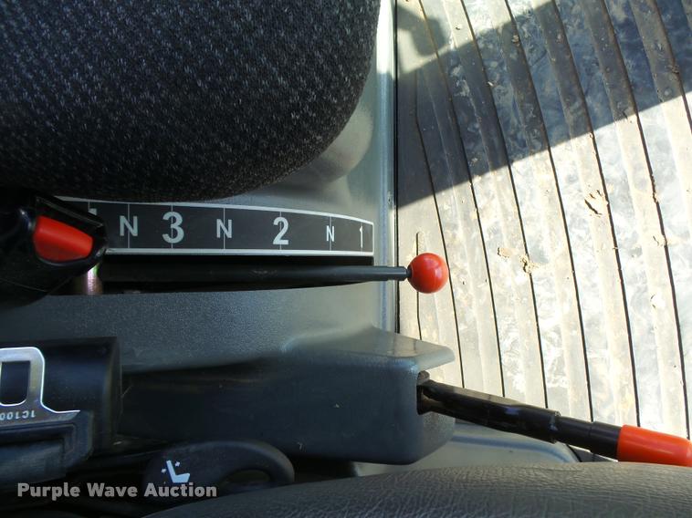 image for item DB2563 2011 Gleaner S77 Tritura Super Seven RWA combine