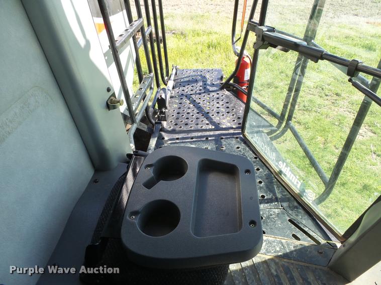 image for item DB2563 2011 Gleaner S77 Tritura Super Seven RWA combine