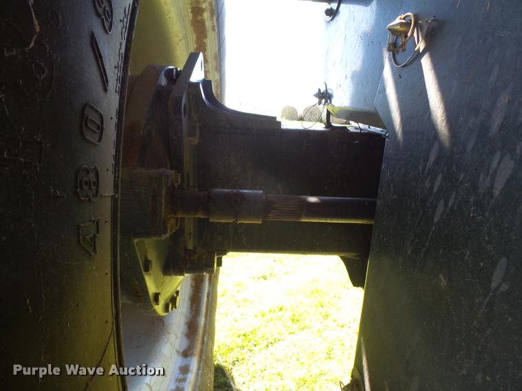 image for item DB2563 2011 Gleaner S77 Tritura Super Seven RWA combine