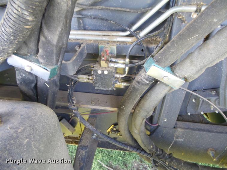 image for item DB2563 2011 Gleaner S77 Tritura Super Seven RWA combine