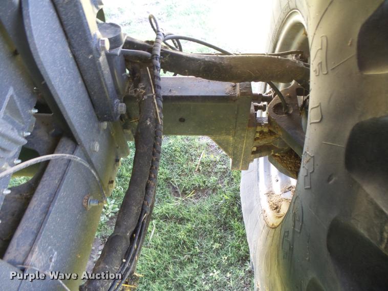 image for item DB2563 2011 Gleaner S77 Tritura Super Seven RWA combine