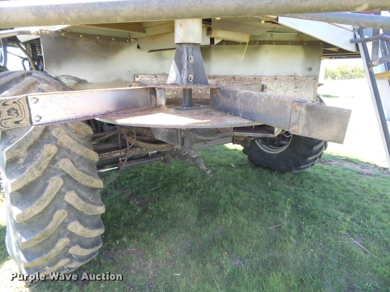 image for item DB2563 2011 Gleaner S77 Tritura Super Seven RWA combine