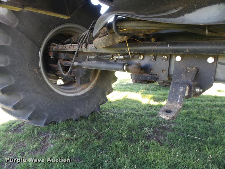 image for item DB2563 2011 Gleaner S77 Tritura Super Seven RWA combine