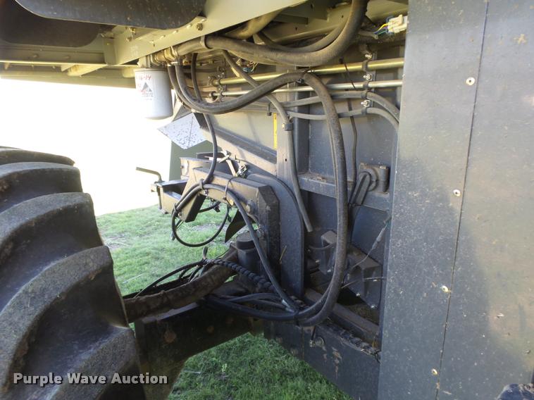 image for item DB2563 2011 Gleaner S77 Tritura Super Seven RWA combine