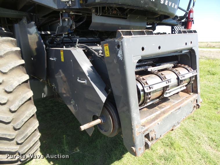 image for item DB2563 2011 Gleaner S77 Tritura Super Seven RWA combine
