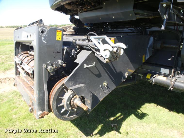 image for item DB2563 2011 Gleaner S77 Tritura Super Seven RWA combine