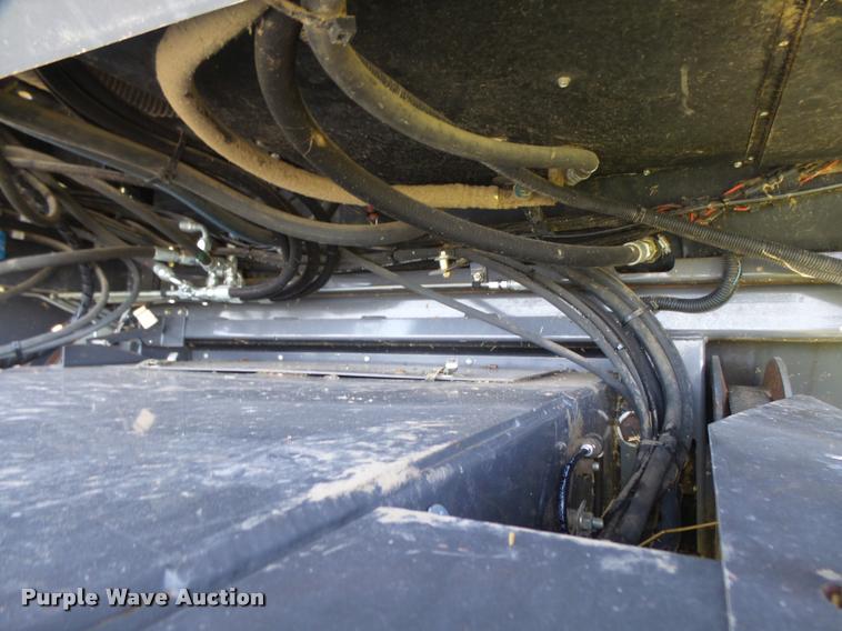 image for item DB2563 2011 Gleaner S77 Tritura Super Seven RWA combine