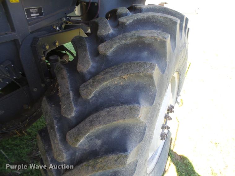 image for item DB2563 2011 Gleaner S77 Tritura Super Seven RWA combine