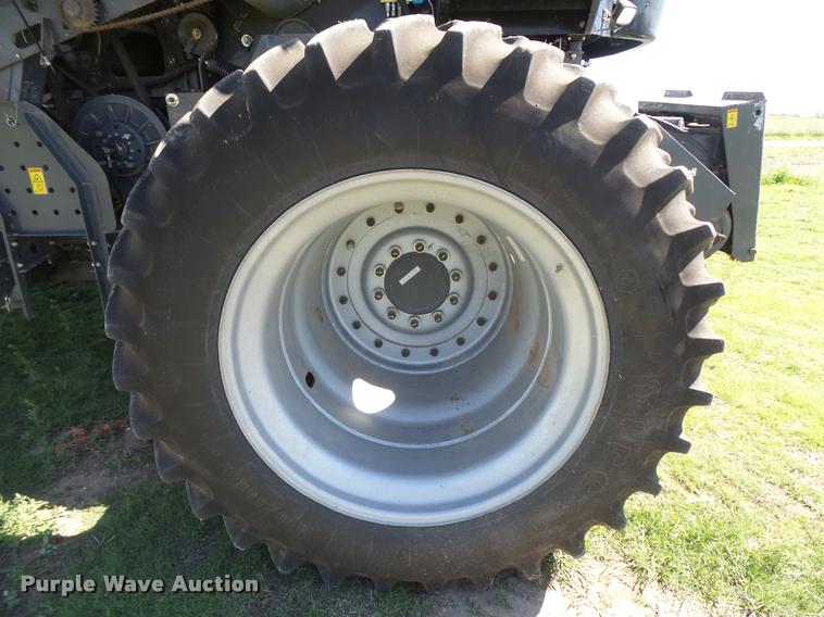 image for item DB2563 2011 Gleaner S77 Tritura Super Seven RWA combine