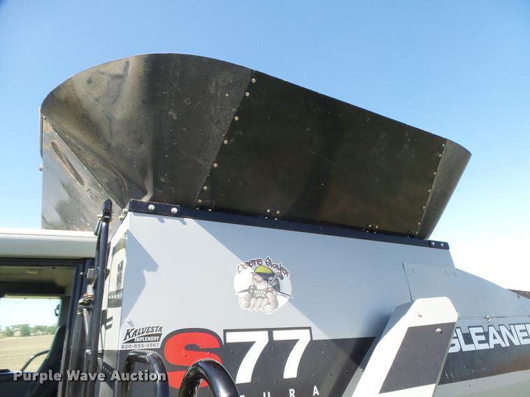 image for item DB2563 2011 Gleaner S77 Tritura Super Seven RWA combine