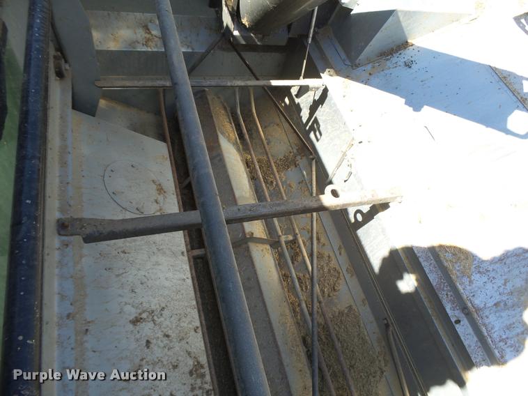 image for item DB2563 2011 Gleaner S77 Tritura Super Seven RWA combine