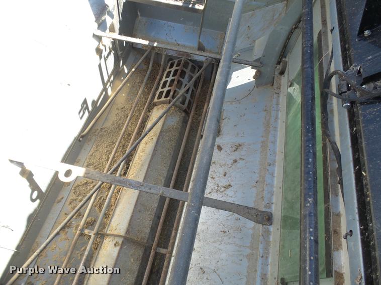 image for item DB2563 2011 Gleaner S77 Tritura Super Seven RWA combine