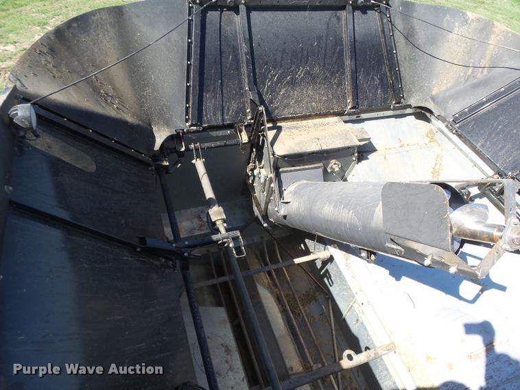 image for item DB2563 2011 Gleaner S77 Tritura Super Seven RWA combine