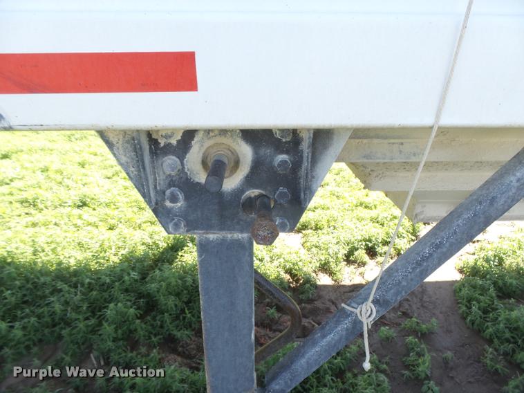 image for item DB2565 2008 Maurer double hopper grain trailer