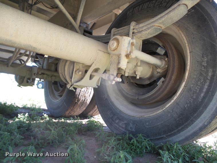 image for item DB2565 2008 Maurer double hopper grain trailer