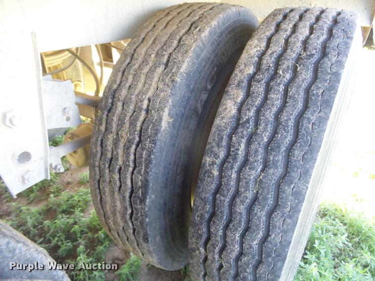 image for item DB2565 2008 Maurer double hopper grain trailer