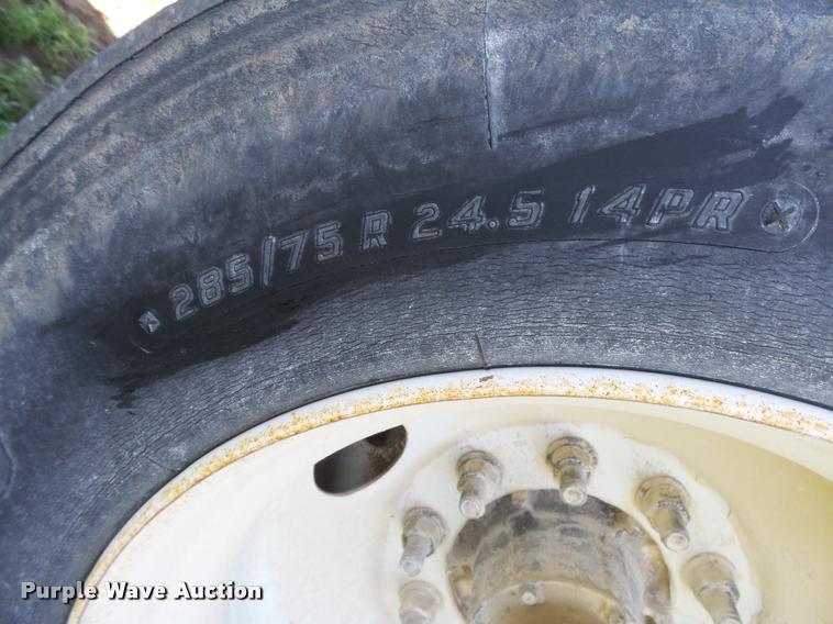 image for item DB2565 2008 Maurer double hopper grain trailer