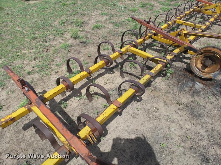 image for item DB2569 Spring tooth harrow