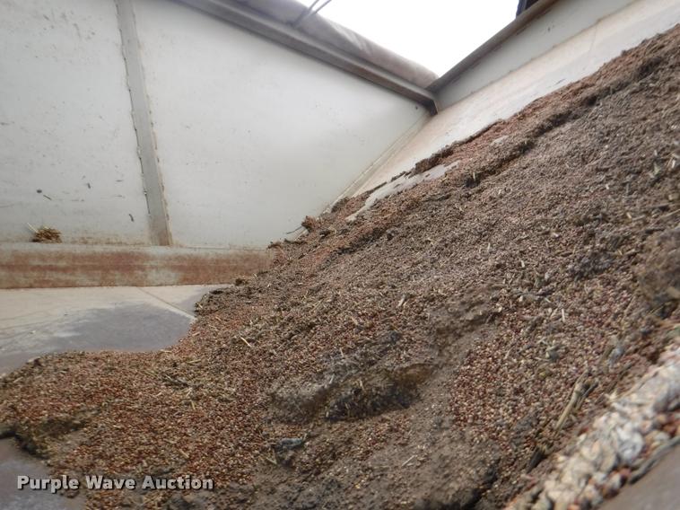 image for item DB3942 1994 Neville split hopper grain trailer