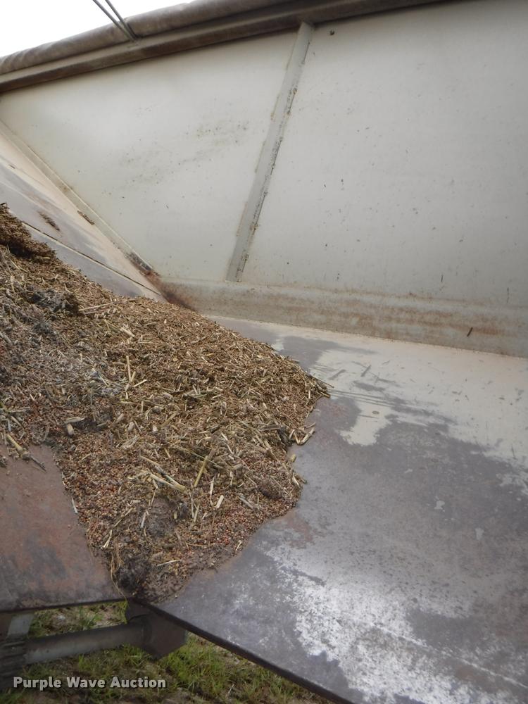 image for item DB3942 1994 Neville split hopper grain trailer