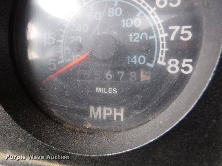 image for item DB3943 1987 International S1955 semi truck