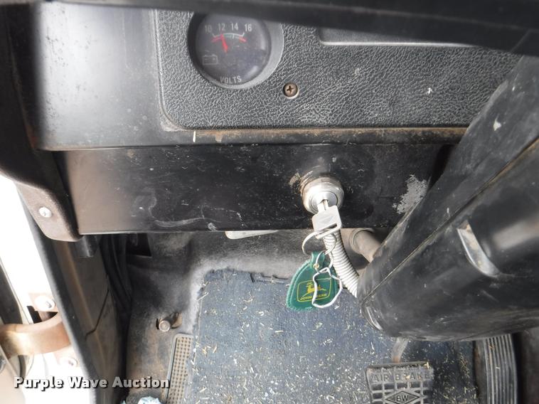 image for item DB3943 1987 International S1955 semi truck