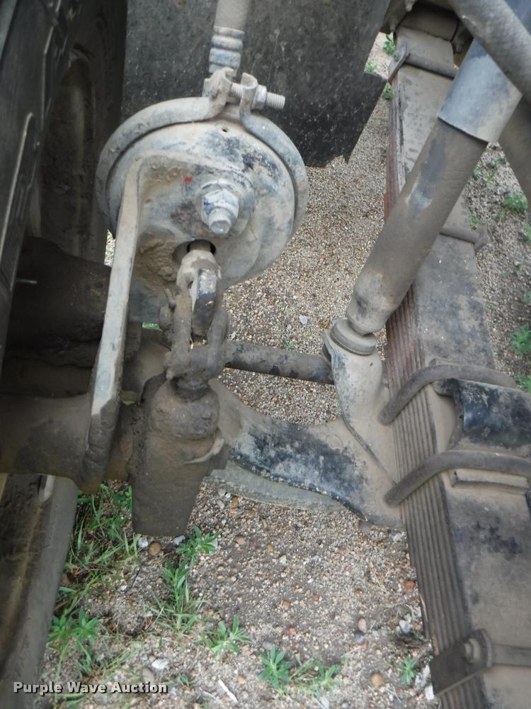 image for item DB3943 1987 International S1955 semi truck