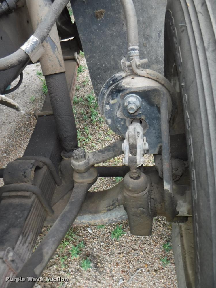 image for item DB3943 1987 International S1955 semi truck