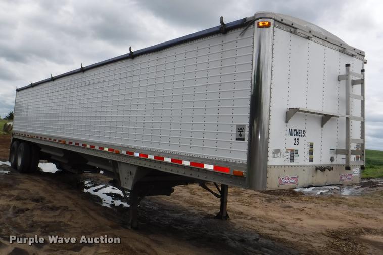 image for item DB3948 2005 Wilson DWH-500 double hopper grain trailer