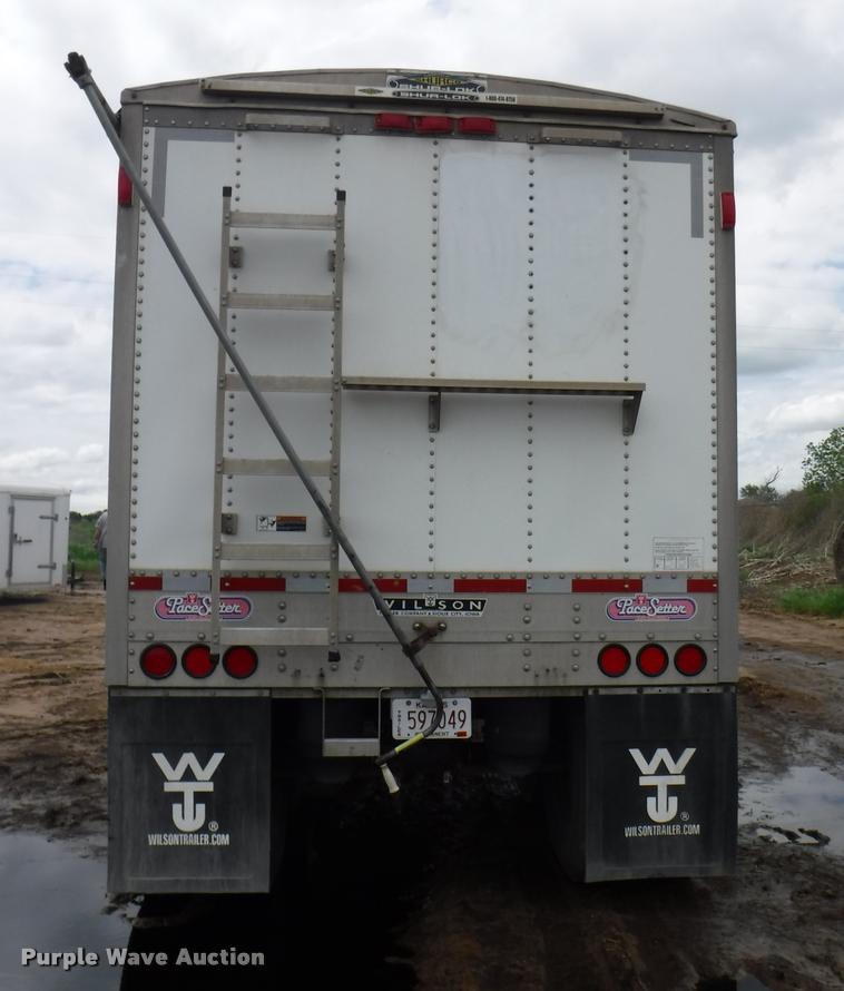 image for item DB3948 2005 Wilson DWH-500 double hopper grain trailer