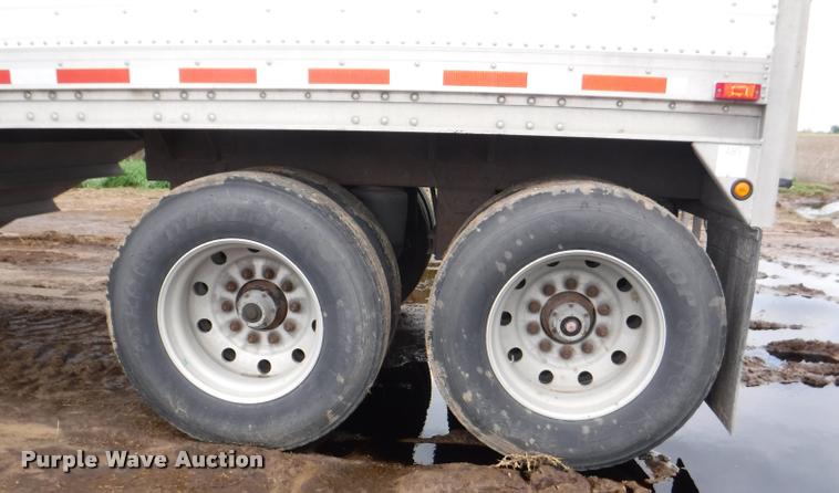 image for item DB3948 2005 Wilson DWH-500 double hopper grain trailer