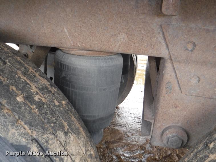 image for item DB3948 2005 Wilson DWH-500 double hopper grain trailer