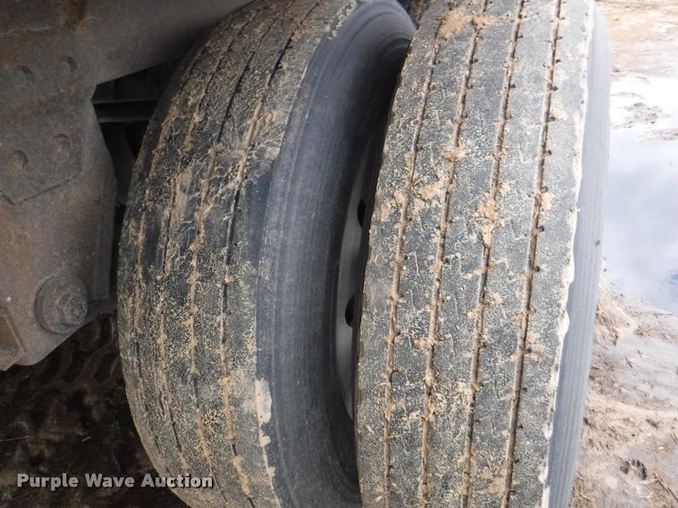 image for item DB3948 2005 Wilson DWH-500 double hopper grain trailer