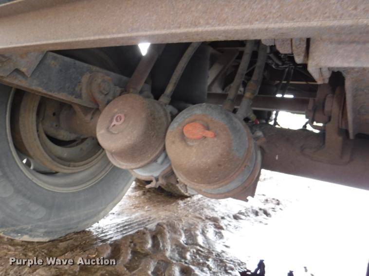 image for item DB3948 2005 Wilson DWH-500 double hopper grain trailer