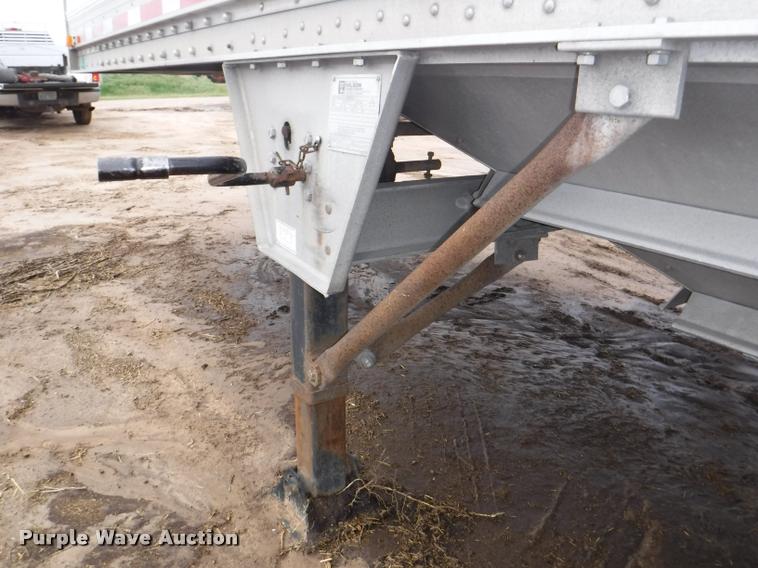 image for item DB3948 2005 Wilson DWH-500 double hopper grain trailer