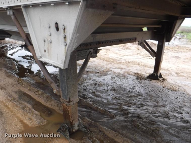 image for item DB3948 2005 Wilson DWH-500 double hopper grain trailer