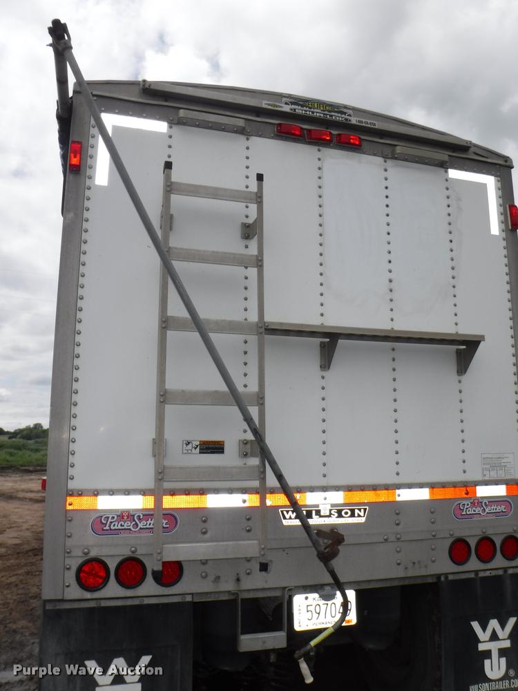 image for item DB3948 2005 Wilson DWH-500 double hopper grain trailer