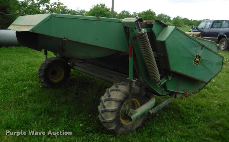 image for item DB3978 John Deere 1209 haybine windrower