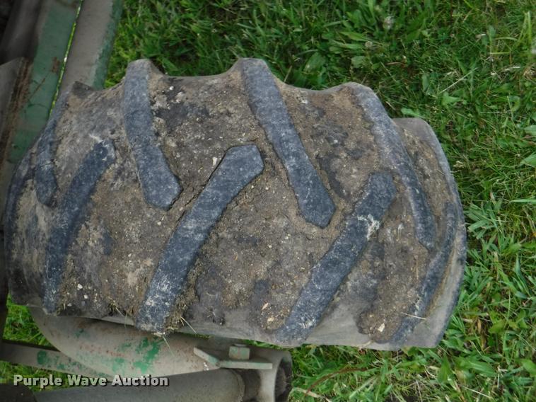 image for item DB3978 John Deere 1209 haybine windrower